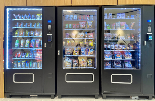 24/7 Vending Machine