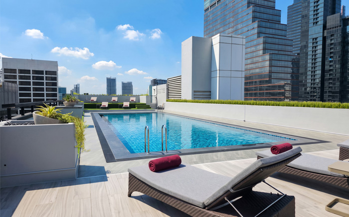 Hotel in Bangkok, rooftop pool