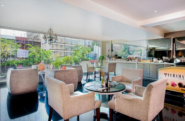 Executive Club Lounge