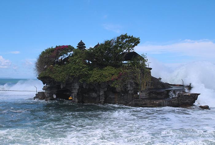 Island with Crashing Waves