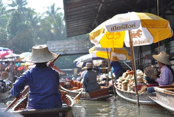 Floating Market