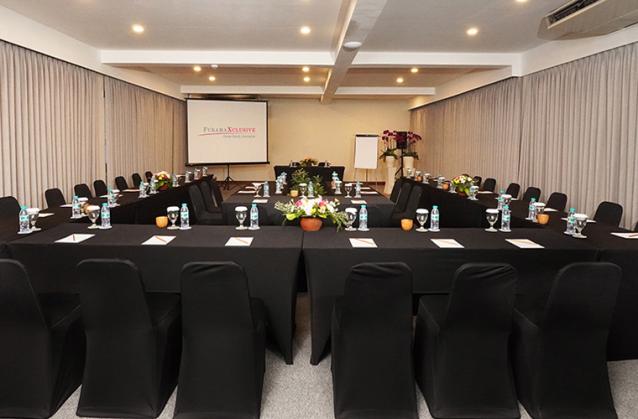 Ballrooms & Meeting Rooms